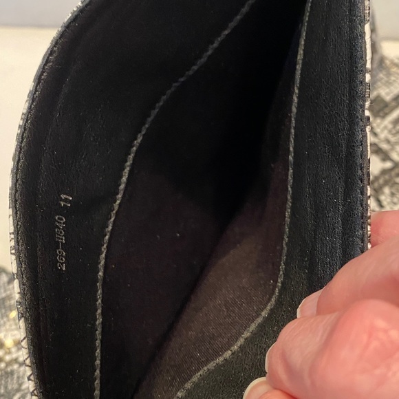 NWOT B/W Faux Snakeskin Stiletto Boots - Picture 6 of 7